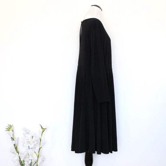 NEW! Torrid Studio Knit Keyhole Skater Dress Long Sleeves Black SZ 2X - Picture 6 of 9